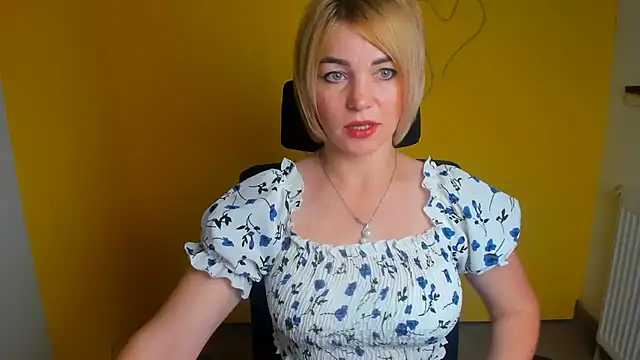 CuttieEmma online show from 07.23.26