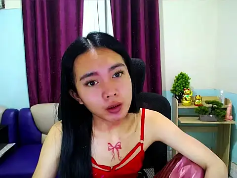 Snapshot of devine_goddess chatting on 04.21.26 devine goddess online show from 04.21.26