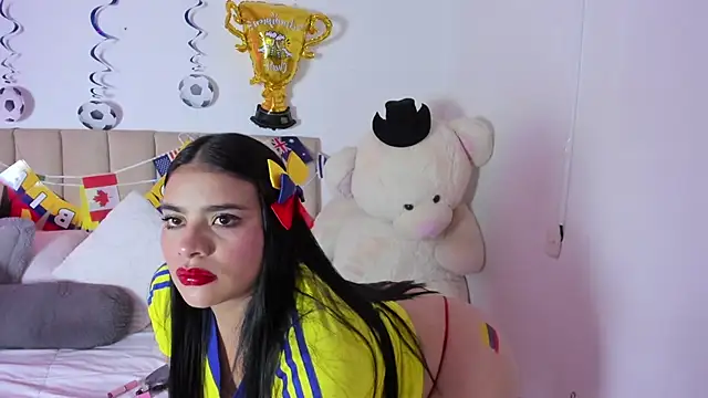 Snapshot of KeylaGomez_ chatting on 06.27.26 KeylaGomez online show from 06.27.26