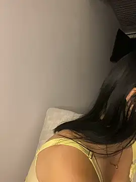 Snapshot of _HannahFox_ chatting on 02.22.26 HannahFox online show from 02.22.26