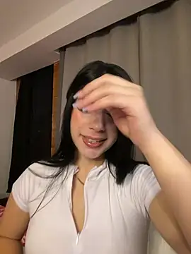 Snapshot of _HannahFox_ chatting on 03.20.26 HannahFox online show from 03.20.26