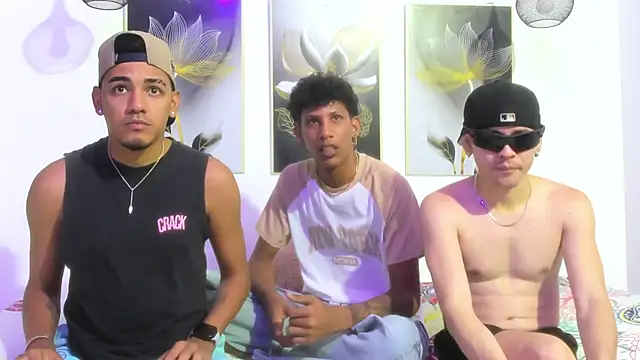 Snapshot of Red_Diamond_Guys chatting on 02.12.26 Red Diamond Guys online show from 02.12.26