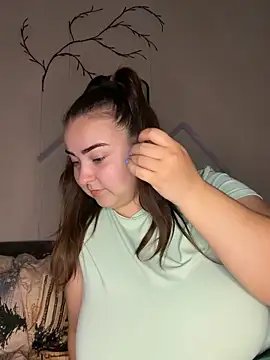 AlyaX X online show from 04.06.26