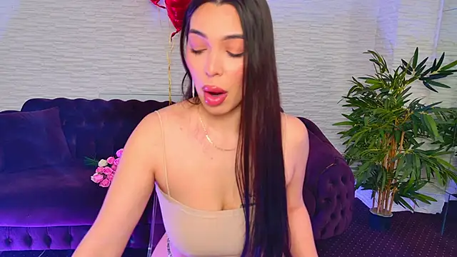 Snapshot of MollyDolley chatting on 02.14.26 MollyDolley online show from 02.14.26