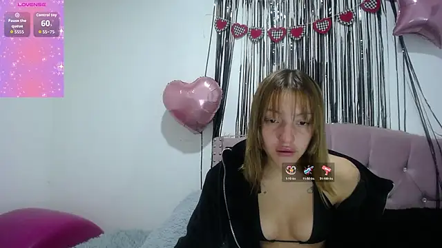 Snapshot of emily_cooper_pym chatting on 02.25.26 emily cooper pym online show from 02.25.26