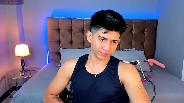 Thiago Olsen online show from 02.03.26