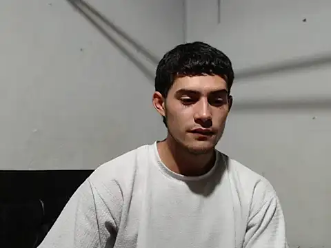 Snapshot of jhayko22 chatting on 02.10.26 jhayko22 online show from 02.10.26