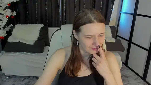 Kathrine Meyer online show from 04.07.26