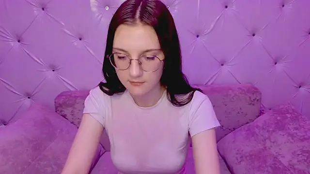 Snapshot of VixenLight chatting on 02.04.26 VixenLight online show from 02.04.26