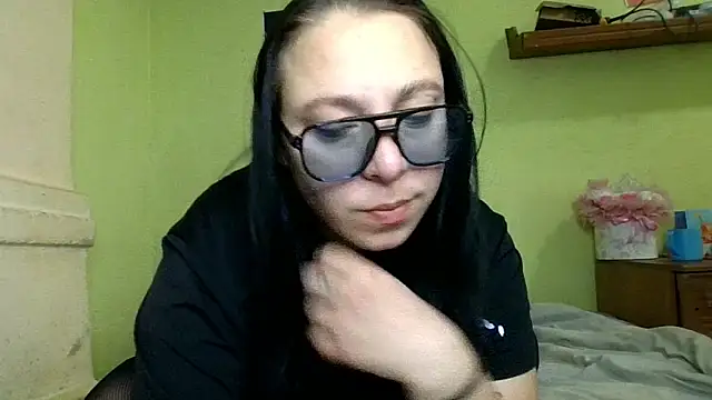 MillaSourety online show from 04.21.26