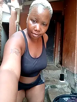 Snapshot of RanniClara chatting on 02.12.26 RanniClara online show from 02.12.26