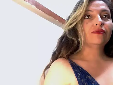 Snapshot of KENDRA-HONEY chatting on 02.10.26 KENDRA-HONEY online show from 02.10.26