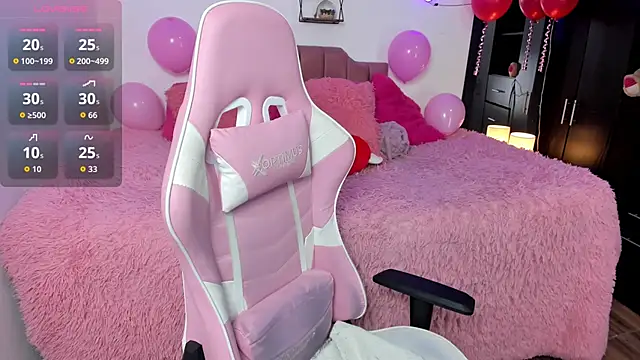 Snapshot of SiennaBloom chatting on 02.12.26 SiennaBloom online show from 02.12.26