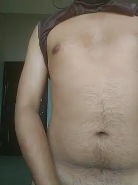 Snapshot of chocolatesboy143 chatting on 03.01.26 chocolatesboy143 online show from 03.01.26