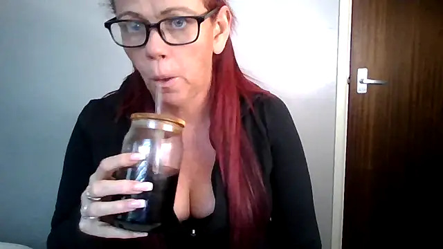 Snapshot of Forbidden-Irish-x chatting on 04.18.26 Forbidden-Irish-x online show from 04.18.26