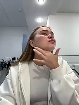 MonicaWestt online show from 03.30.26