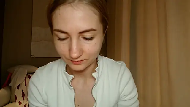 BluueSilk online show from 02.04.25