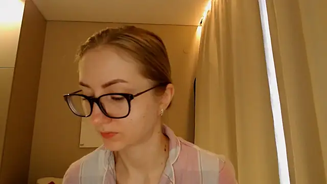 BluueSilk online show from 03.01.25