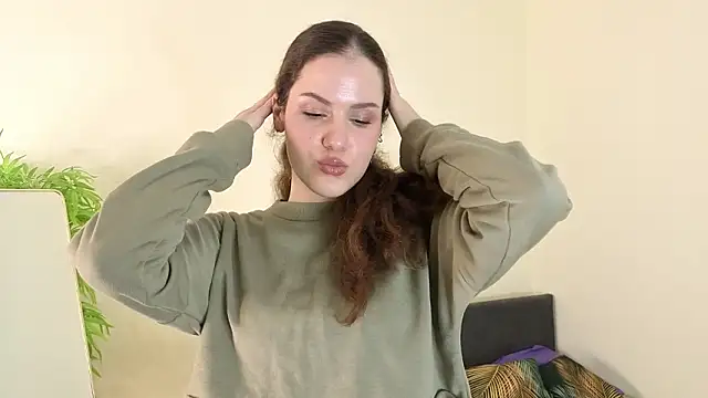 Snapshot of Lili_Torin chatting on 02.11.26 Lili Torin online show from 02.11.26