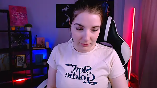 Snapshot of AliceChanel chatting on 02.21.26 AliceChanel online show from 02.21.26