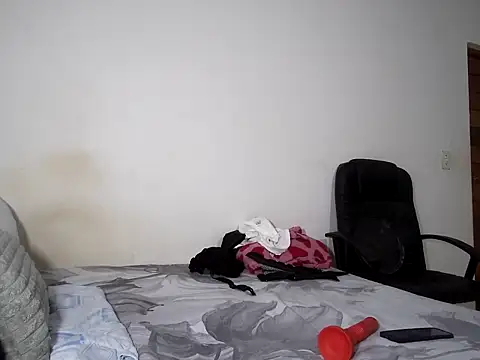 Snapshot of Suger-Boobs chatting on 02.14.26 Suger-Boobs online show from 02.14.26