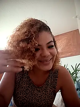 Snapshot of QuartoFechado chatting on 02.07.26 QuartoFechado online show from 02.07.26