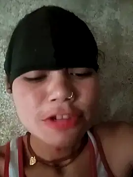 Sunali Bendre online show from 04.17.26