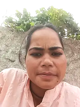 Sunali Bendre online show from 07.12.26