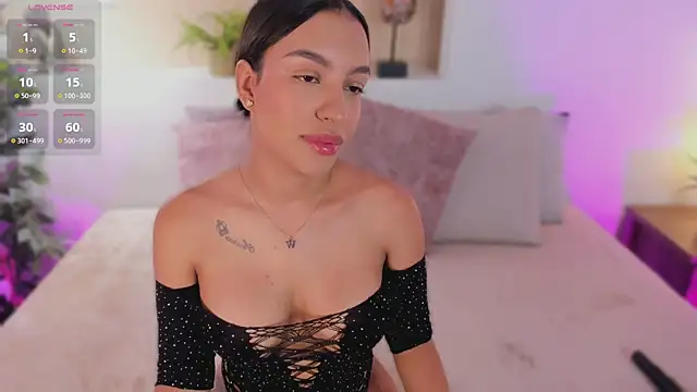 Snapshot of xiomara_cortes chatting on 05.03.26 xiomara cortes online show from 05.03.26