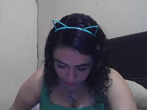 Snapshot of DalilahMx chatting on 02.26.26 DalilahMx online show from 02.26.26