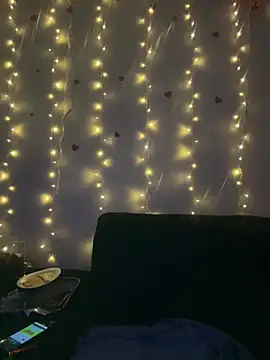 Snapshot of magic_man1085 chatting on 02.15.26 magic man1085 online show from 02.15.26