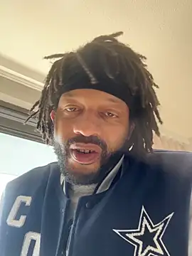 Snapshot of magic_man1085 chatting on 02.24.26 magic man1085 online show from 02.24.26