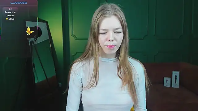  Tina Tayllor  online show from 04.14.26