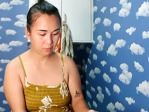 Kitty Bear02 online show from 02.26.26