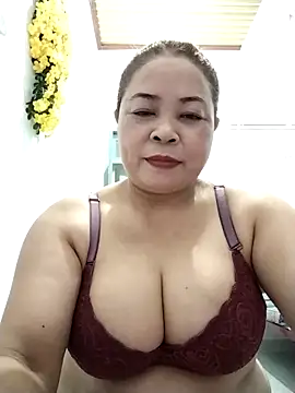 Baby-bigtits2026 online show from 04.14.26
