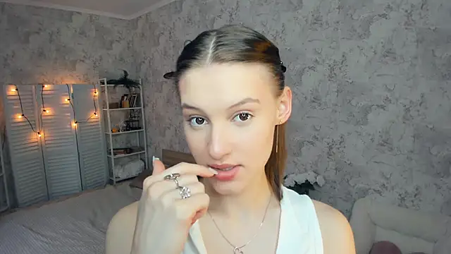 LianneBynon online show from 06.29.26
