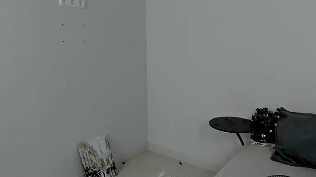 Snapshot of MollyLusty chatting on 02.13.26 MollyLusty online show from 02.13.26