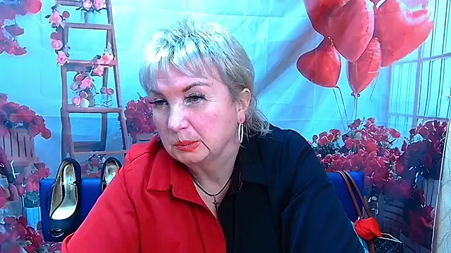 Snapshot of RenataDaster chatting on 04.28.26 RenataDaster online show from 04.28.26
