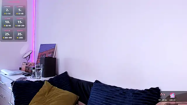 miabellee  online show from 04.16.26