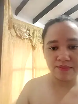 Snapshot of almacalida chatting on 02.23.26 almacalida online show from 02.23.26