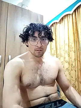 Snapshot of Apolo_Men chatting on 02.07.26 Apolo Men online show from 02.07.26