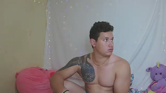 Snapshot of Eternalfuego chatting on 02.16.26 Eternalfuego online show from 02.16.26