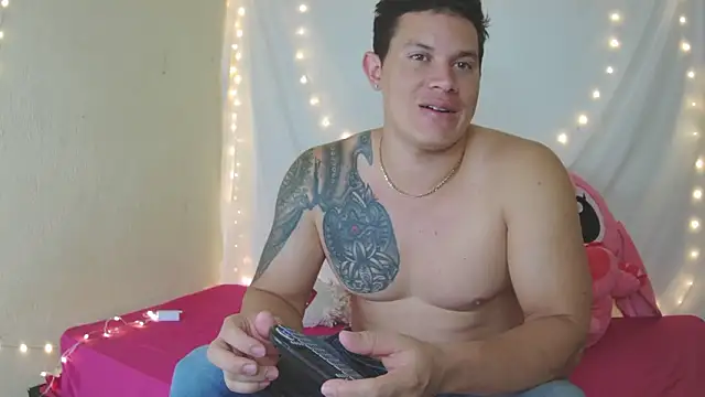 Snapshot of Eternalfuego chatting on 02.22.26 Eternalfuego online show from 02.22.26