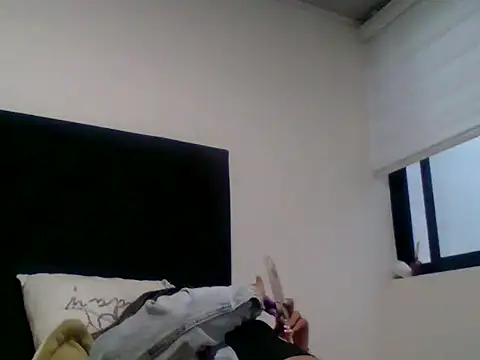 Snapshot of Ambar_Cortes chatting on 02.18.26 Ambar Cortes online show from 02.18.26