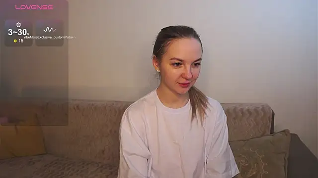 Snapshot of AricaPetties chatting on 02.16.26 AricaPetties online show from 02.16.26