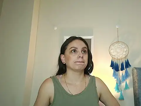 NatalyGuzman26 online show from 04.16.26