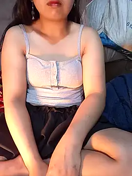 Snapshot of Slutty_18 chatting on 03.01.26 Slutty 18 online show from 03.01.26