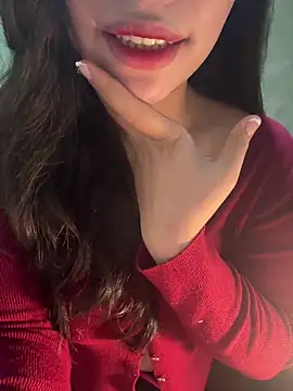 Snapshot of QuynhAnh_2k1 chatting on 02.08.26 QuynhAnh 2k1 online show from 02.08.26