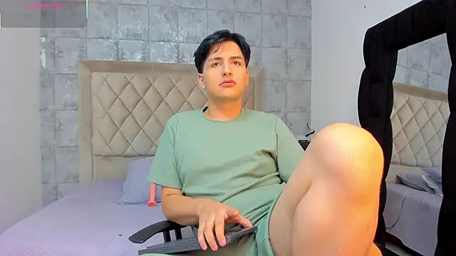 noahWolff  online show from 02.06.26