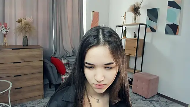 AvantgardAlone online show from 03.03.26